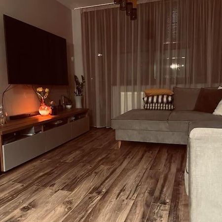 דירות Razgrad Уютен Апартамент Вергиния מראה חיצוני תמונה